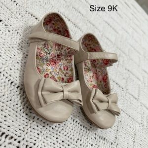 Kids Tan/Beige Slip-on Shoe